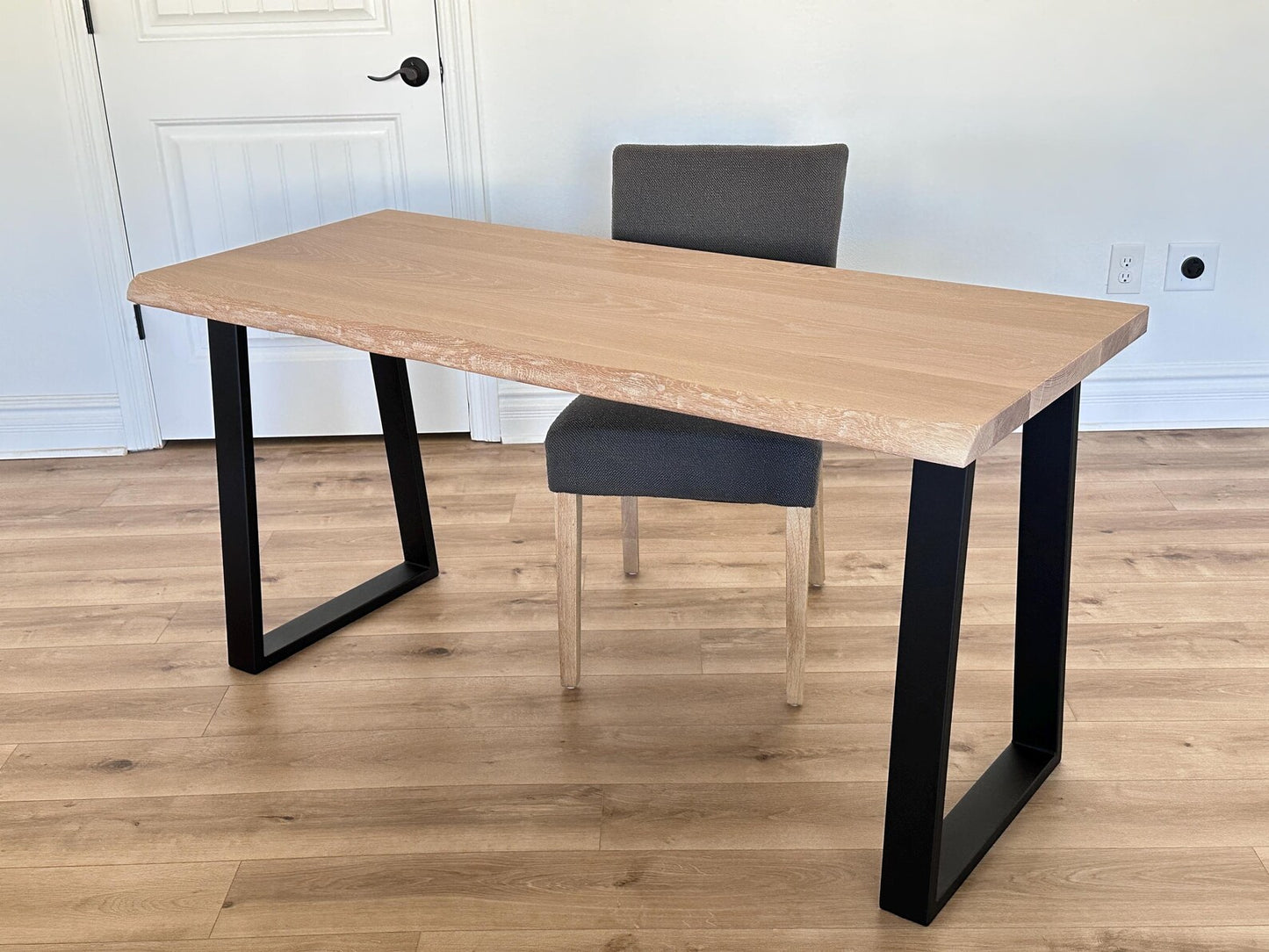 Matthew 6:33 Desk